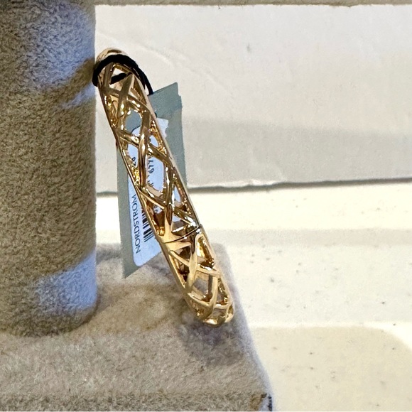 NWT Sequin by Nordstrom Clamper Bangle Bracelet shiny gold tone lattice design - Picture 12 of 13